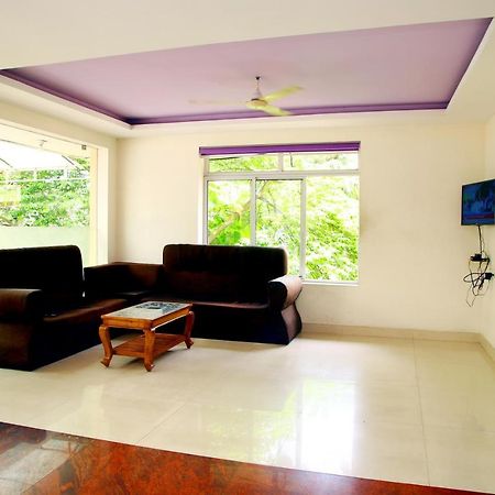 V Bee Plaza Hotel Thiruvananthapuram Luaran gambar