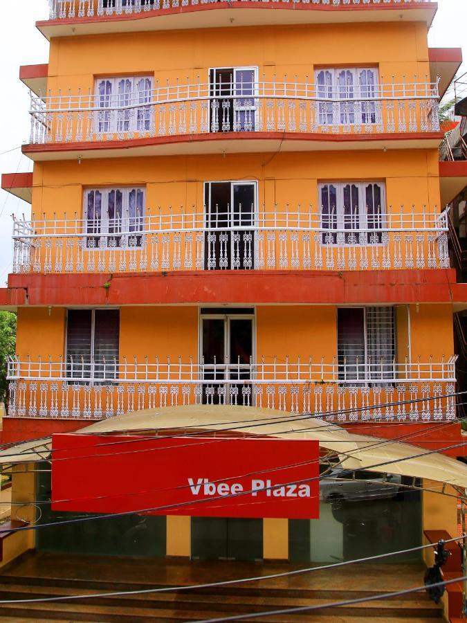 V Bee Plaza Hotel Thiruvananthapuram Luaran gambar